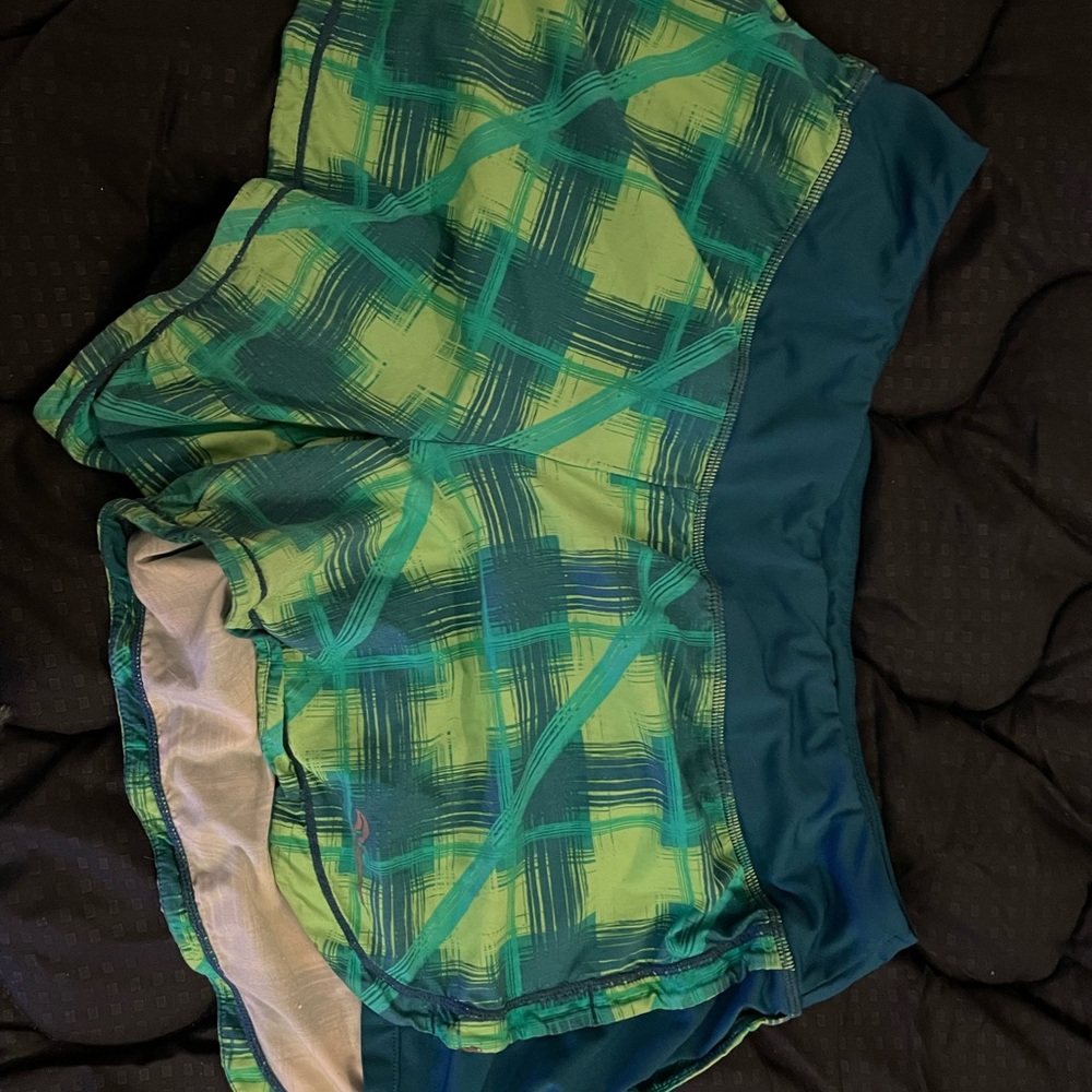 womens athletic shorts